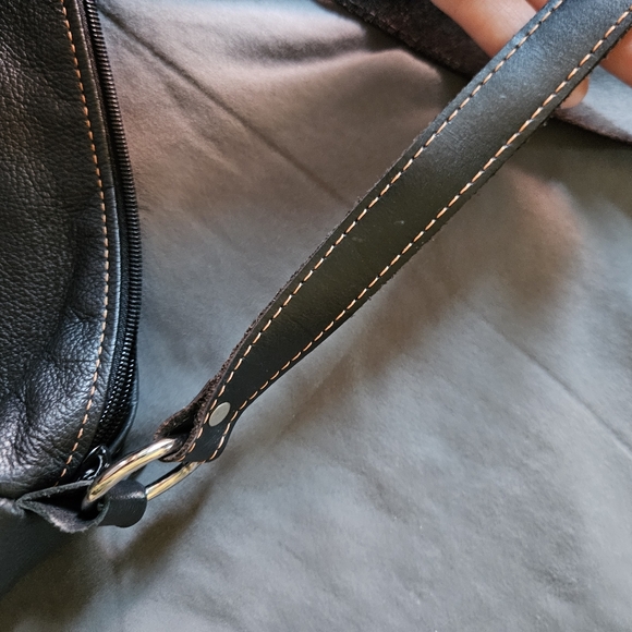 Harley Davidson Genuine Pebbled Leather Black Shoulder Bag - Picture 7 of 13